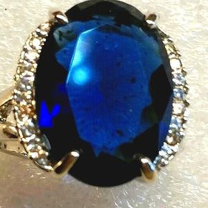 Large blue sapphire in silver